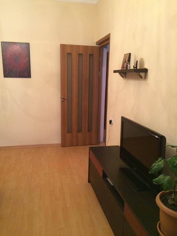 Apartment On Hanrapetutyan Street Yerevan Exterior photo